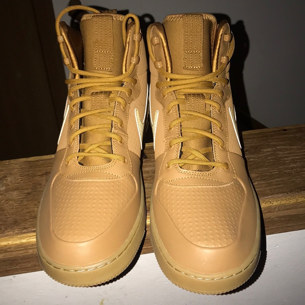 Tan Nike size 11.5 men’s